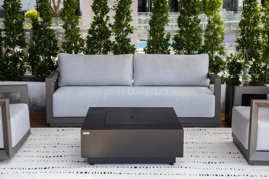 Newport Chaise - Backyard Pyre